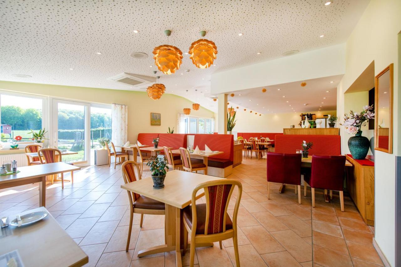 Waldesblick, Hotel-Restaurant Lahr  Exterior foto